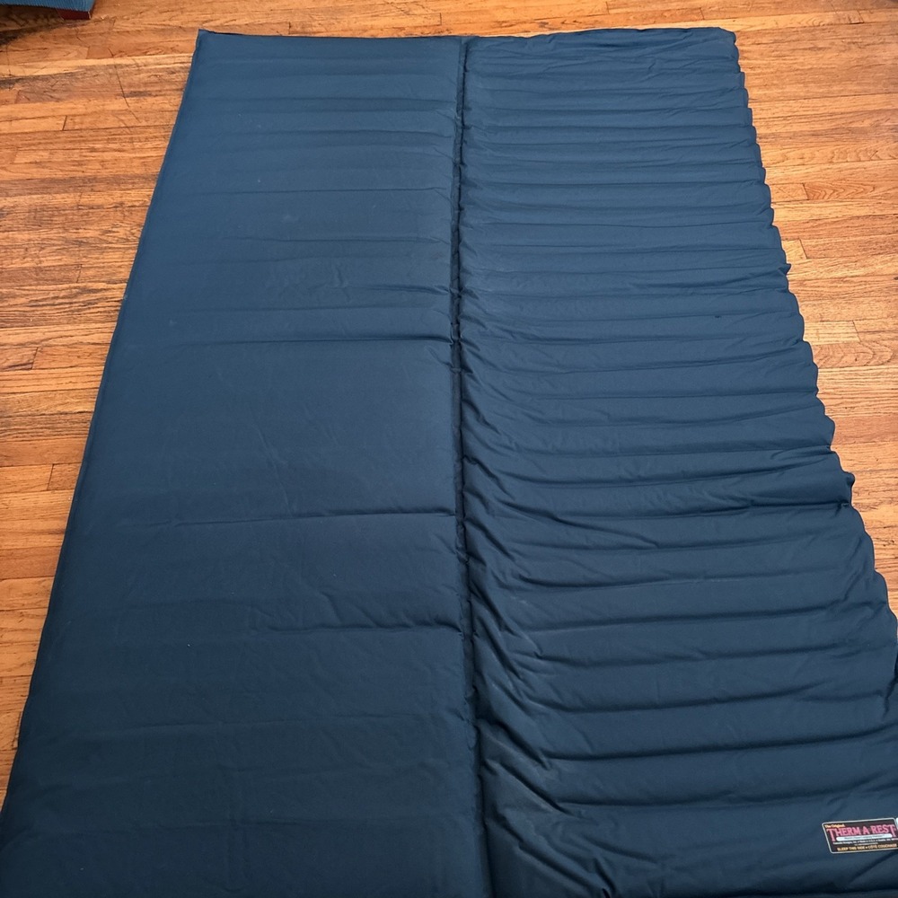 Thermarest 54 X 76 In.² Double Twin Self Inflating Sleeping Pad Made In Usa